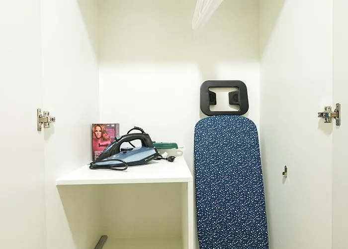 Premium 3br Uptownbgc W/ Bathtub & Balcony *