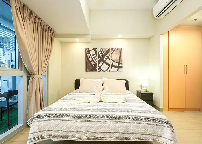 Apartment Premium 3br Uptownbgc W/ Bathtub & Balcony