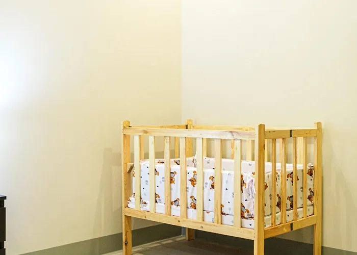 Premium 3br Uptownbgc W/ Bathtub & Balcony Apartment *