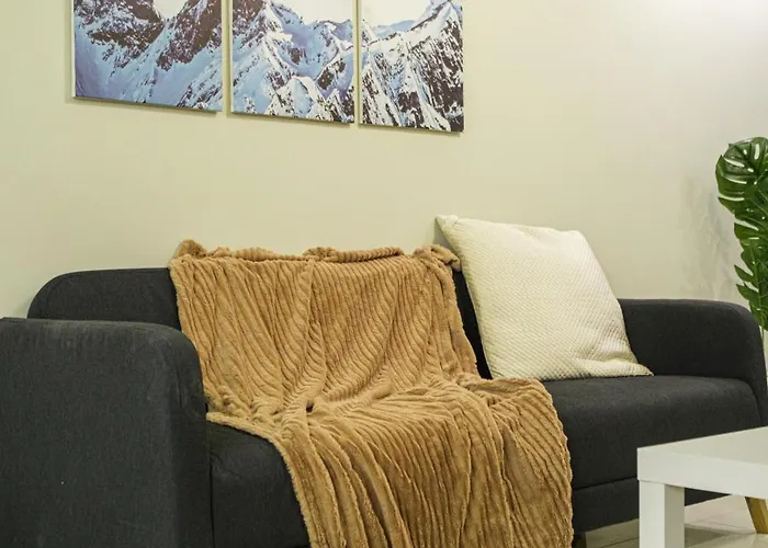 Apartment Premium 3br Uptownbgc W/ Bathtub & Balcony