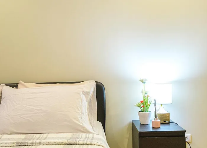 Premium 3br Uptownbgc W/ Bathtub & Balcony Apartment