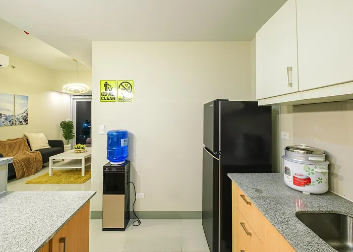 Premium 3br Uptownbgc W/ Bathtub & Balcony Apartment