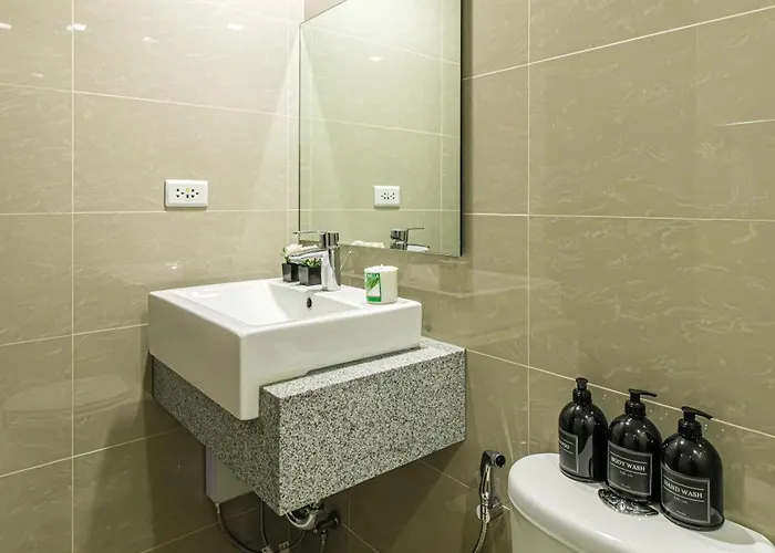 Apartment Premium 3br Uptownbgc W/ Bathtub & Balcony *