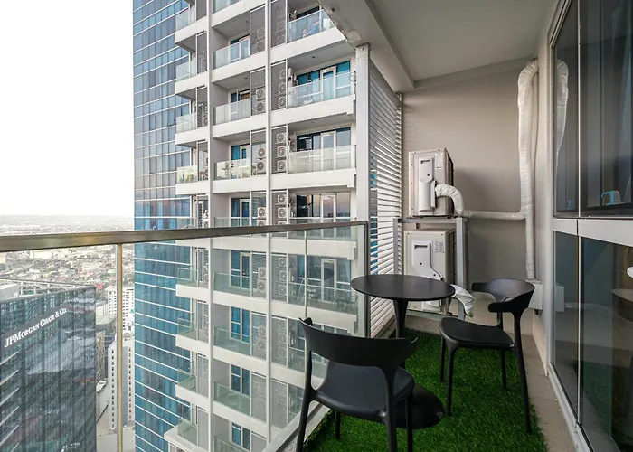Apartment Premium 3br Uptownbgc W/ Bathtub & Balcony *